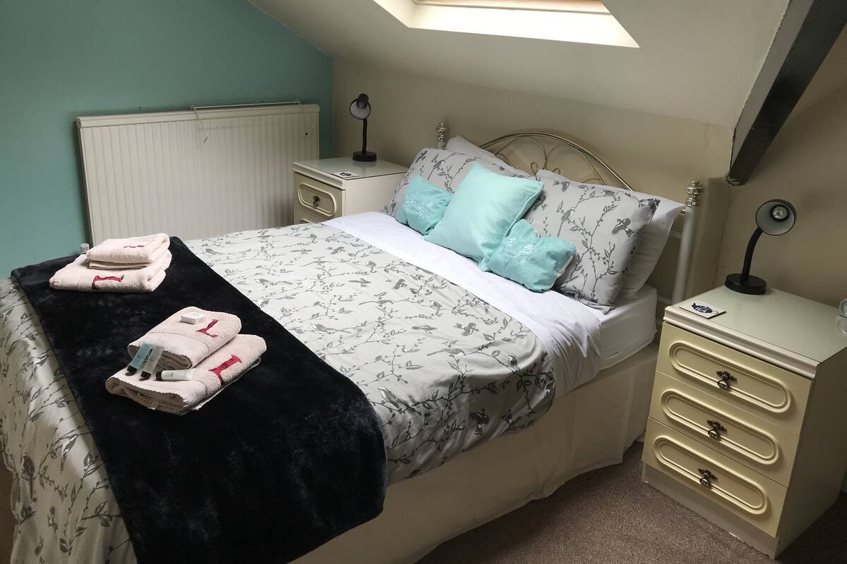 Basic Double Room, 1 Double Bed, City View, Garden Area