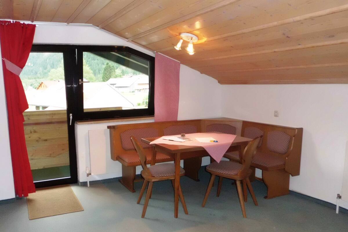 Classic Condo, 2 Bedrooms, Mountain View, Mountainside (Ferienwohnung) | Hypo-allergenic bedding, down comforters, in-room safe, laptop workspace