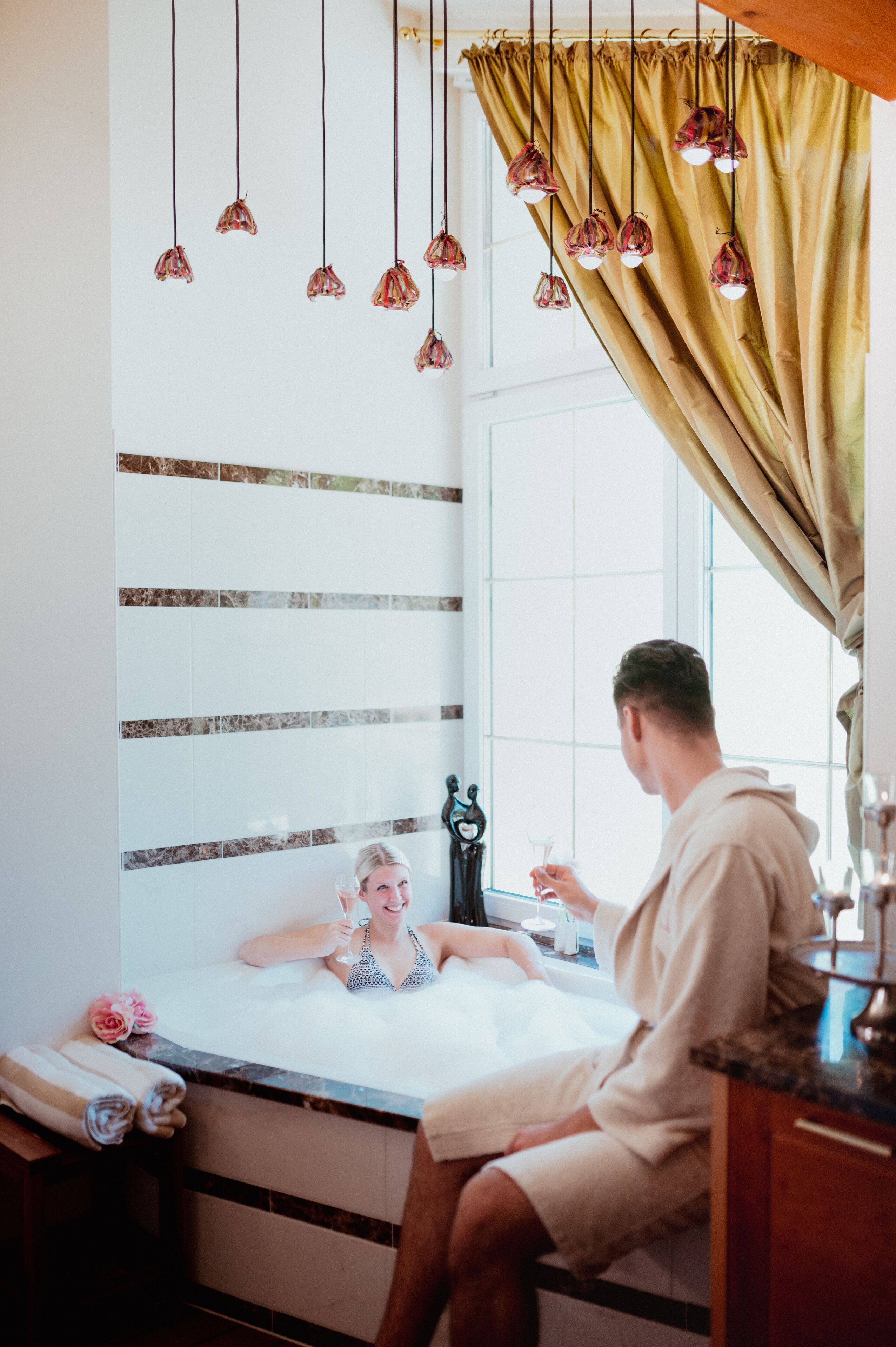 双人护理室、桑拿、热水浴缸、湿蒸房、身体护理、芳香疗法