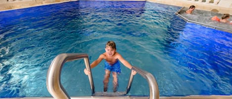 Indoor pool, pool loungers