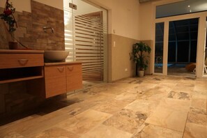 Sauna, service de massage