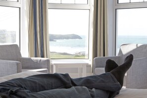 Bureau, Wi-Fi gratuit, draps fournis