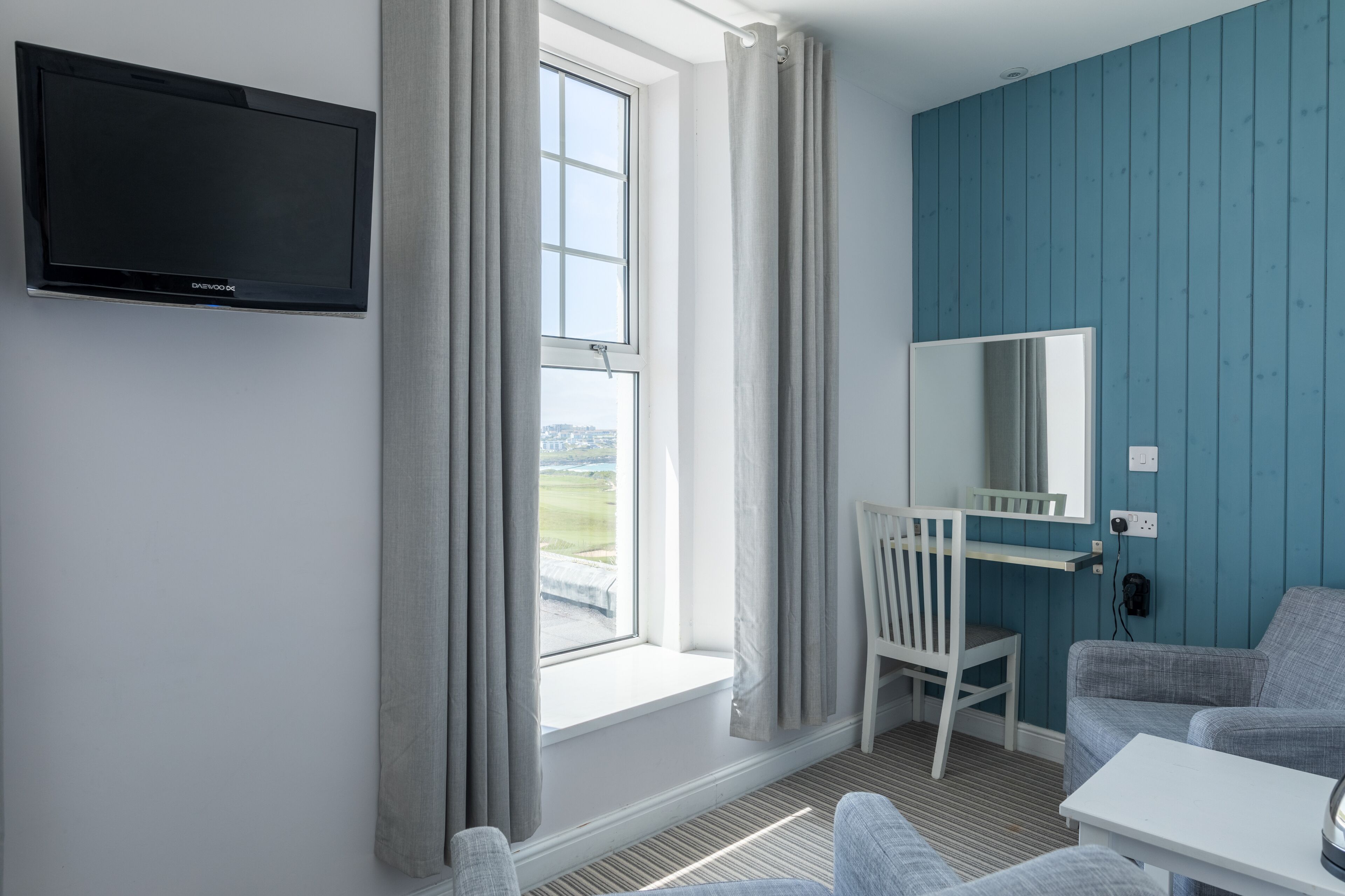 double room, sea view | desk, free wifi, bed sheets