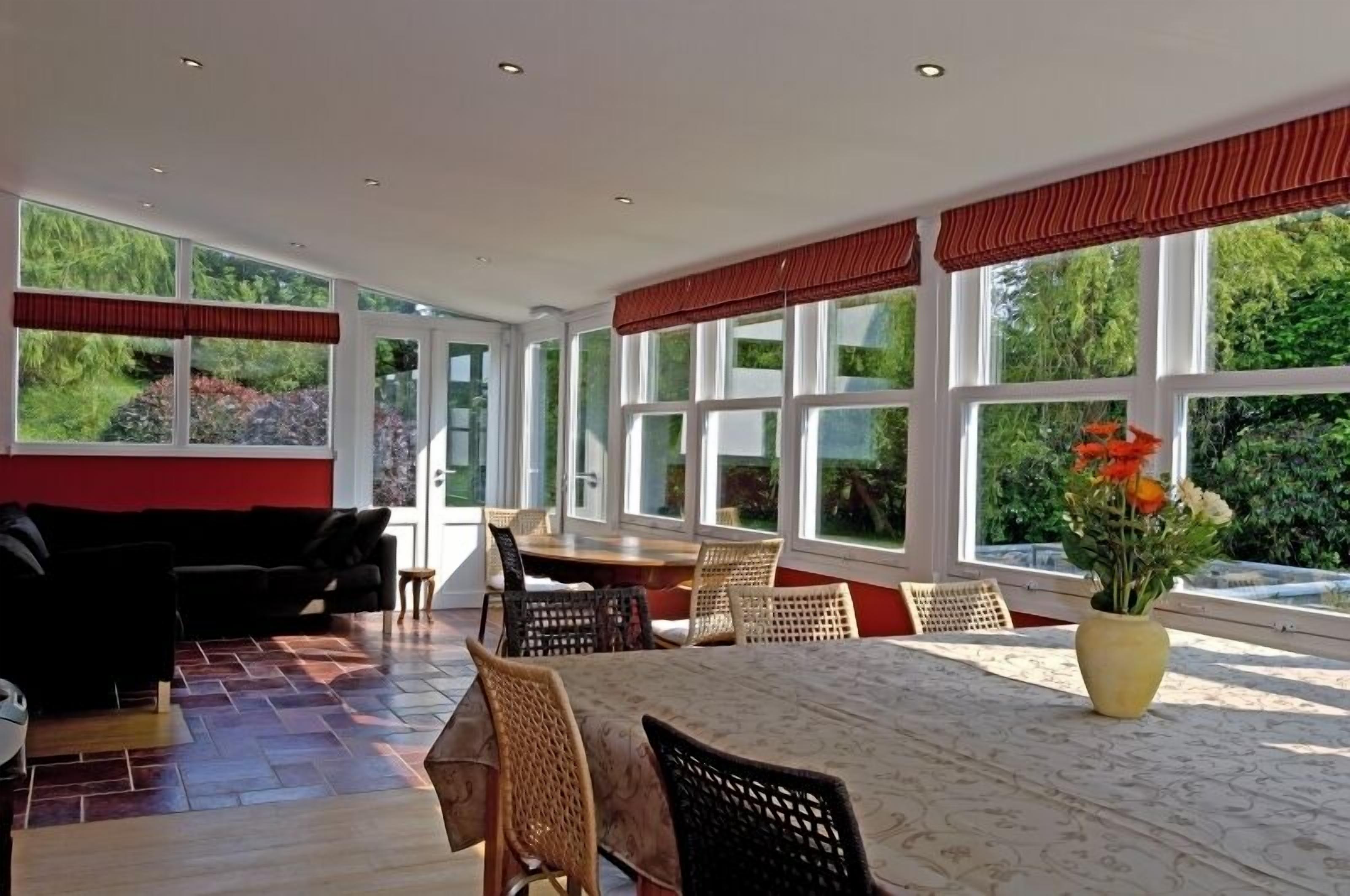 breakfast, dinner served; belgian cuisine, garden views