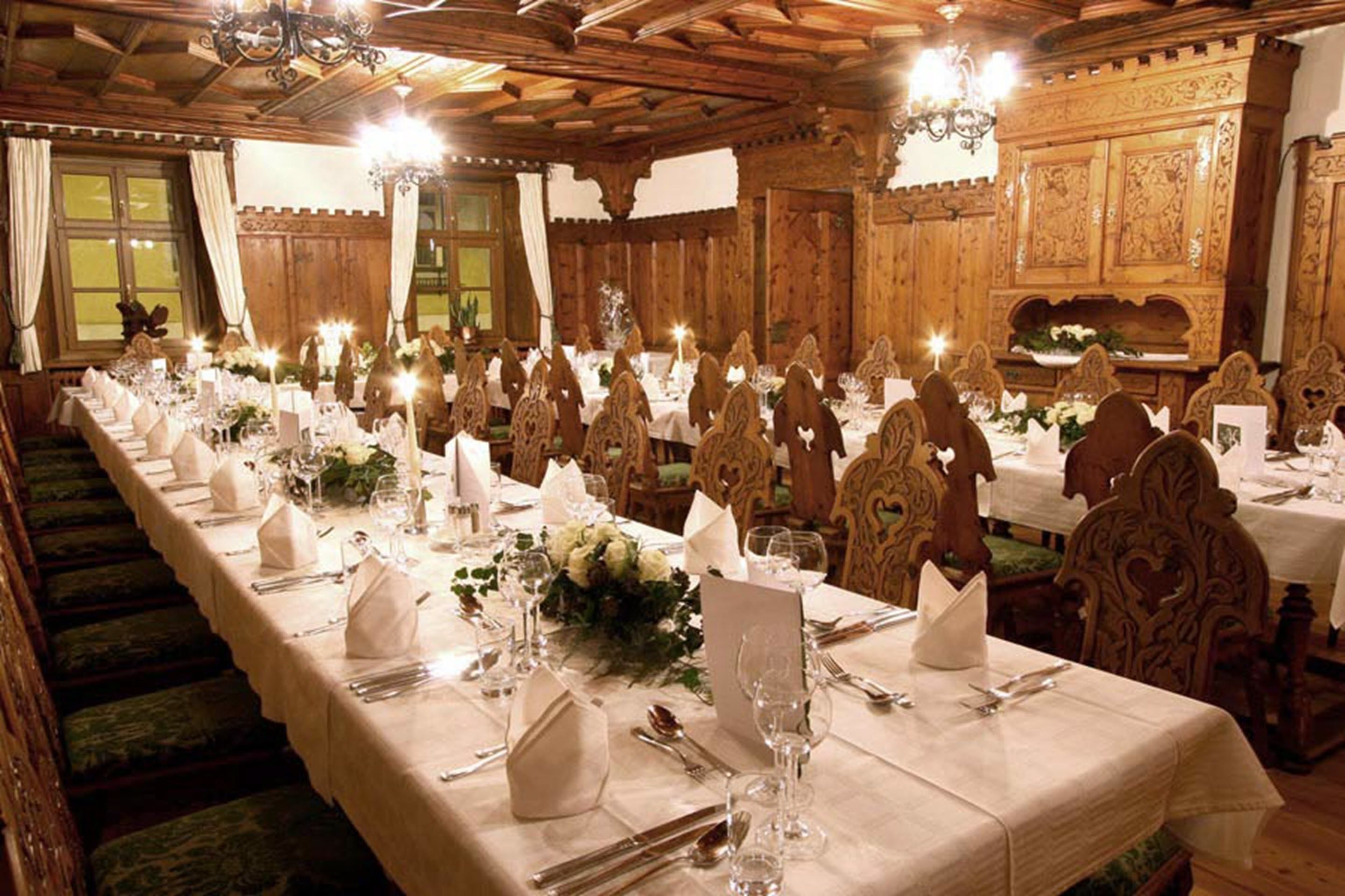 lunch and dinner served, regional cuisine