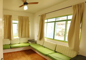 Mostrador para check-in y check-out