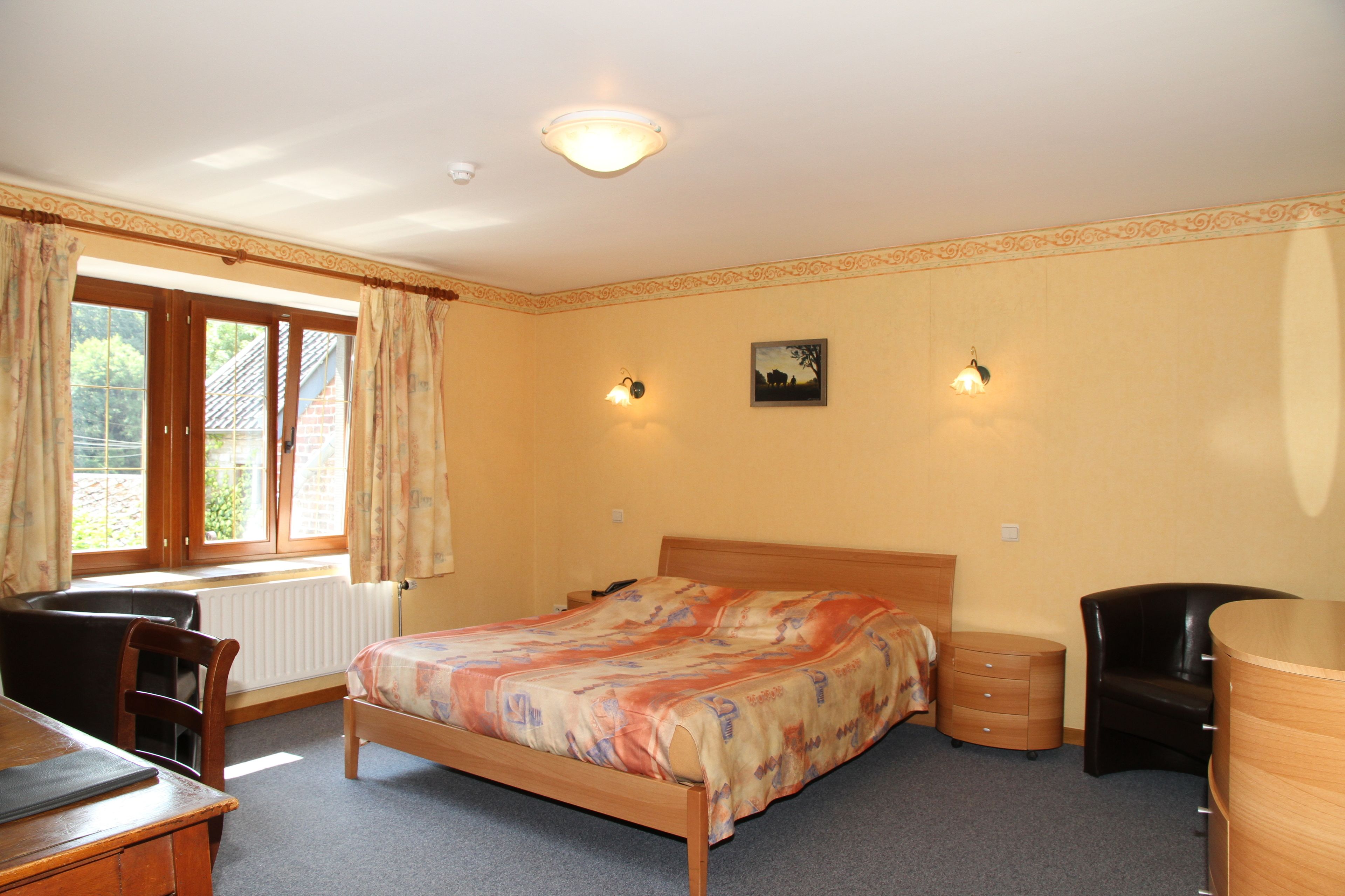 triple room | individually furnished, rollaway beds