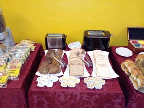 Desayuno buffet incluido todos los días