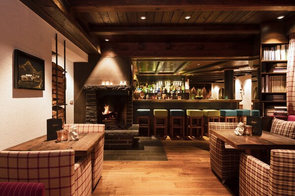 Bar (on property) - Hotel Sandhof (Lech am Arlberg)