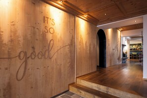 Reception - Hotel Sandhof (Lech am Arlberg)