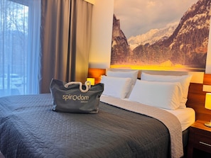 double room superior | Hypo-allergenic bedding, in-room safe, desk, blackout curtains