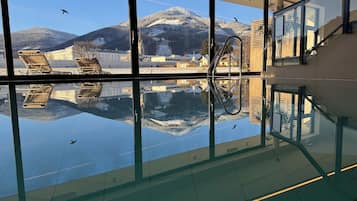 屋内プール、サンラウンジャー