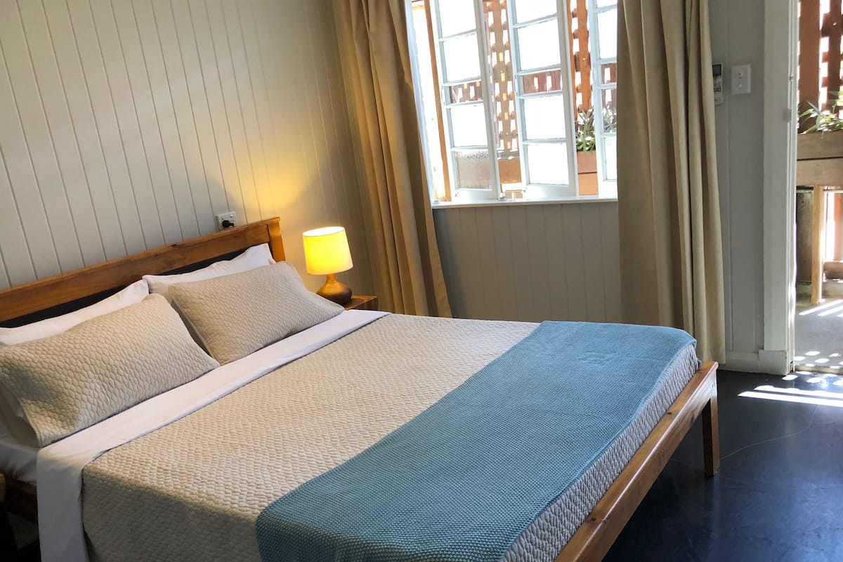 Appartement, 2 chambres | 3 chambres, décor unique, ameublement unique, fer et planche à repasser