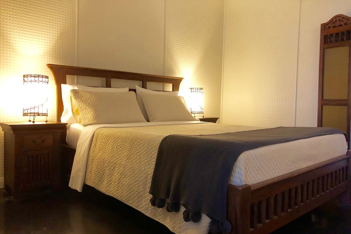 Appartement, 2 chambres | 3 chambres, décor unique, ameublement unique, fer et planche à repasser