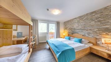 Family Room | Desk, free cots/infant beds, free WiFi