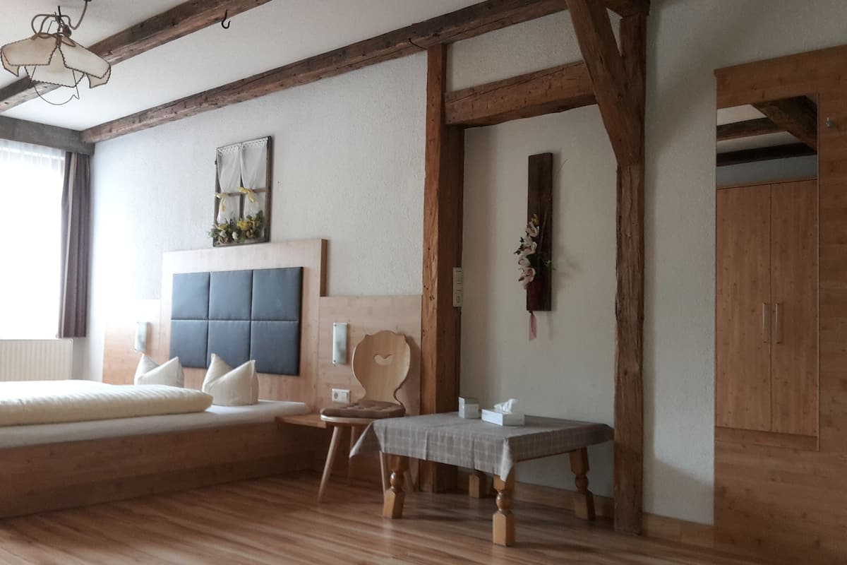 triple room, multiple view | in-room safe, desk, soundproofing, free cots/infant beds