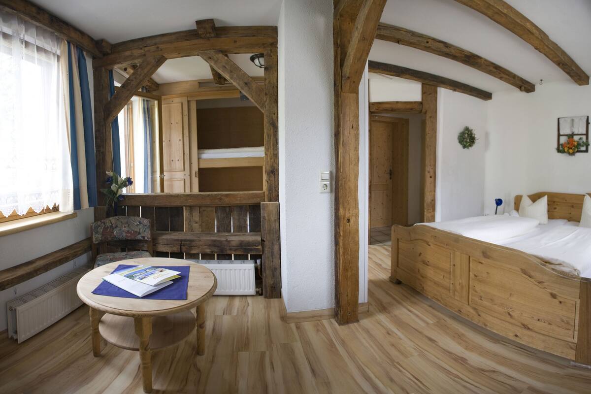 Coffres-forts dans les chambres, bureau, chambres insonorisées