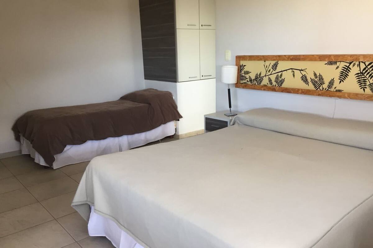 Premium bedding, desk, free cots/infant beds, free WiFi