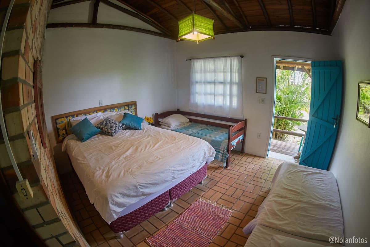 Individually decorated, free WiFi, bed sheets
