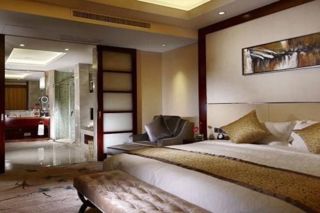 Minibar, in-room safe, soundproofing, iron/ironing board