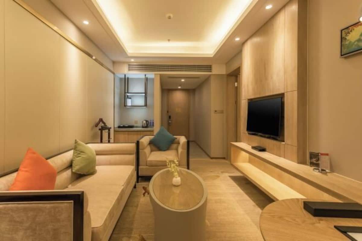 Minibar, caja de seguridad en la habitación y insonorización