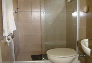Bathroom - Pousada Guapuruvu (Ilha Grande)