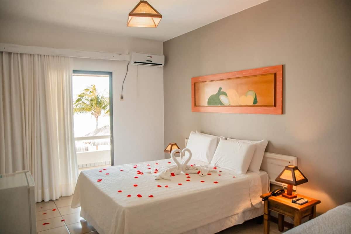 minibar, in-room safe, blackout curtains, iron/ironing board