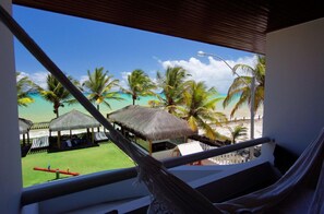 迷你吧、客房內保險箱、遮光布/窗簾、熨斗/熨衣板