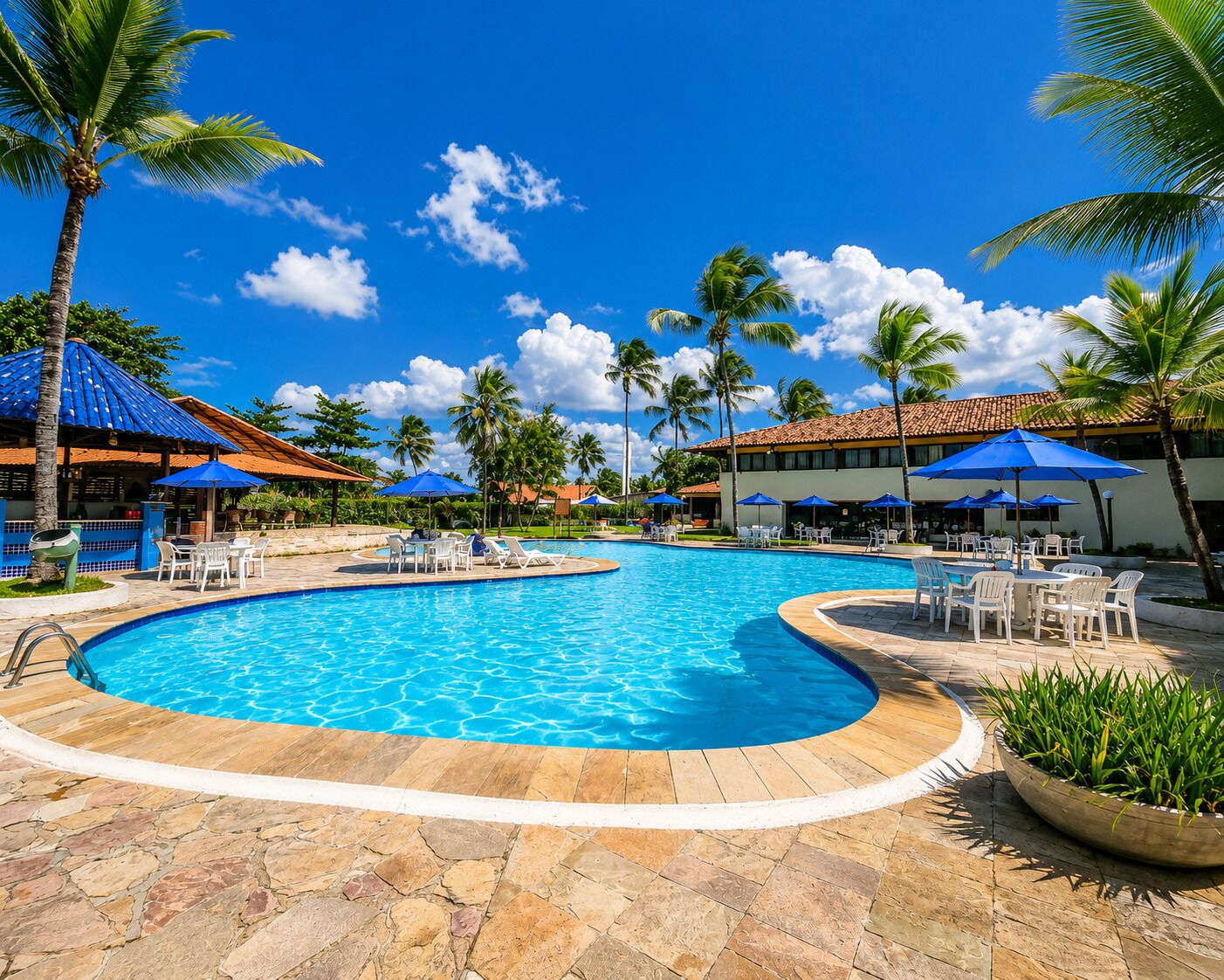 2 piscinas al aire libre