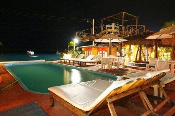 Outdoor pool, sun loungers