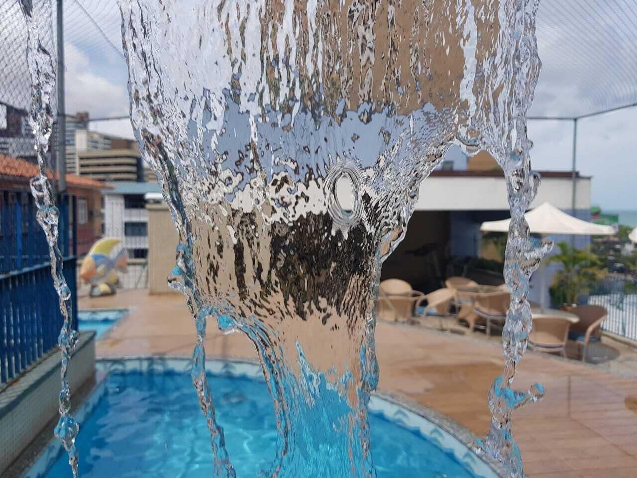 حمام سباحة