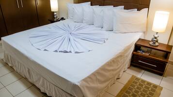 Deluxe Suite (Double) | Premium bedding, minibar, in-room safe, desk