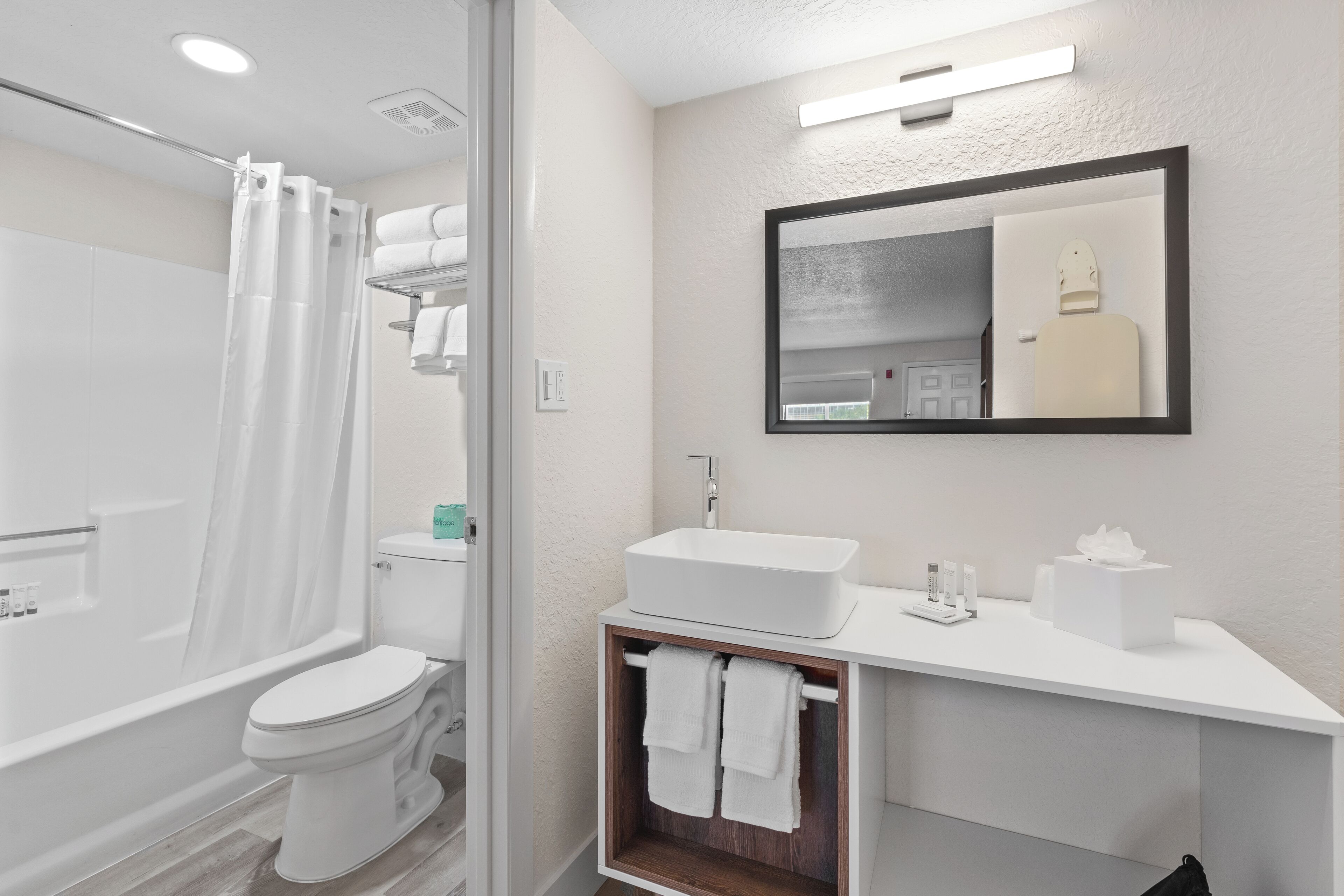 Foto - Howard Johnson by Wyndham Orlando Lake Buena Vista South