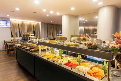 Hotel Normandie by Easy Plus