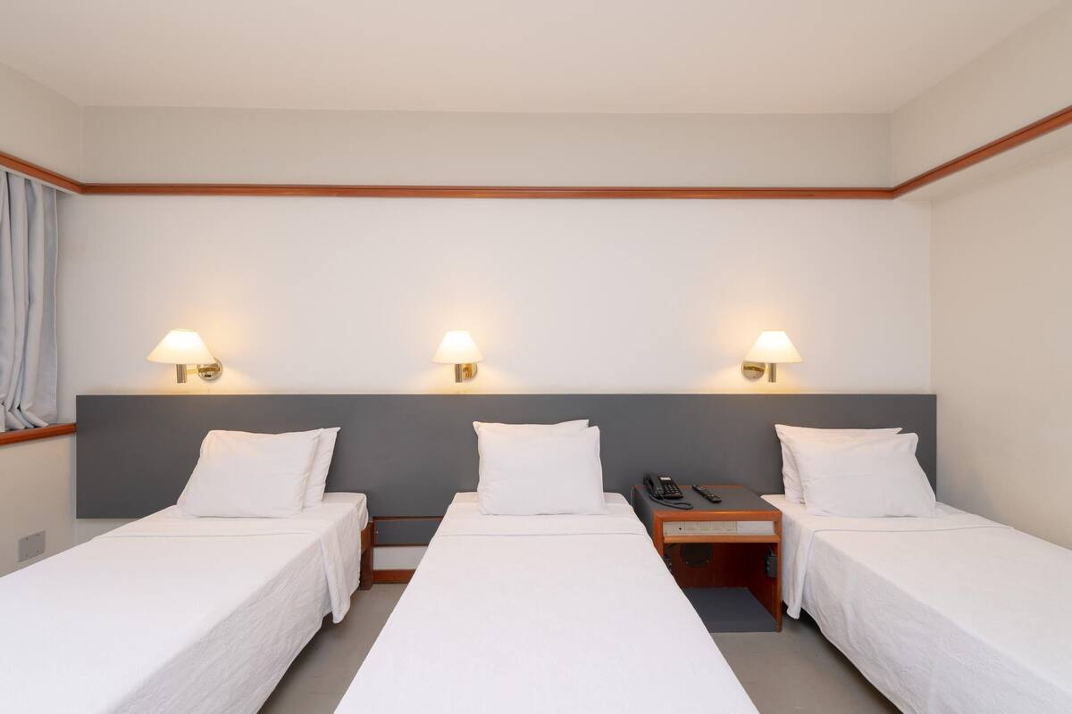 迷你吧、書桌、遮光窗簾/窗簾、免費 Wi-Fi