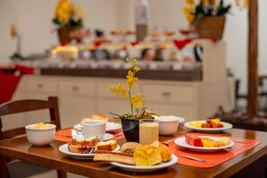 Breakfast served - Hotel Nobilis (São Paulo)