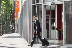 Exterior - Aparthotel Adagio Access Paris Clichy (Clichy)