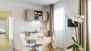 Schreibtisch, kostenloses WLAN