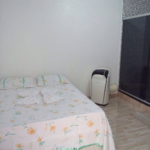 Quarto 03 | Minibar, free WiFi