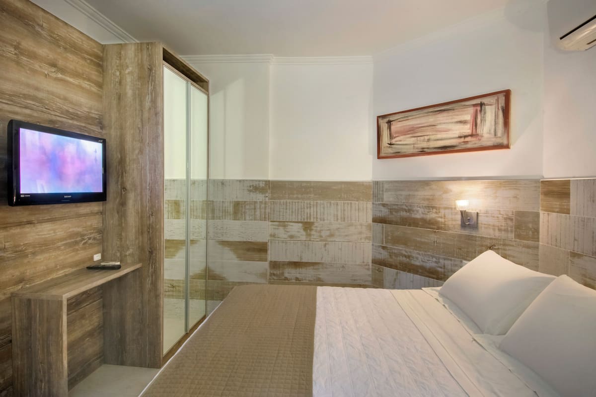 In-room safe, blackout curtains, soundproofing, iron/ironing board