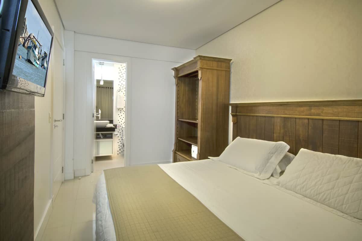 In-room safe, blackout curtains, soundproofing, iron/ironing board