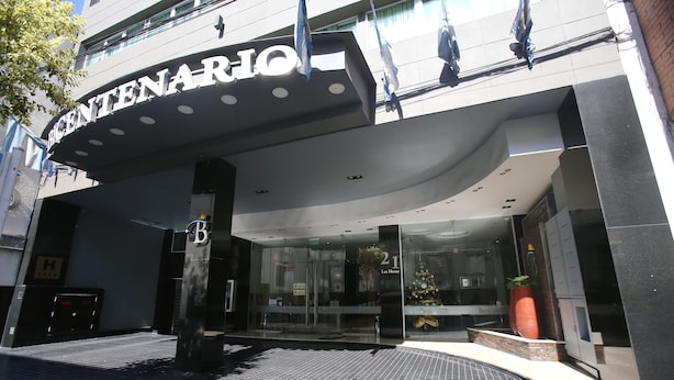 Front of property - Hotel Bicentenario Suites & Spa (Tucuman)