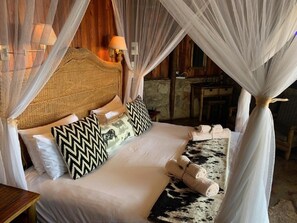 1 bedroom, premium bedding, in-room safe, desk - Shayamoya Tiger Fishing and Game Lodge (Pongola)