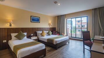 Deluxe Double Room | 1 bedroom, minibar, desk, free WiFi