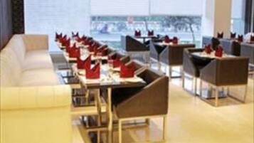 Tempat makan keluarga