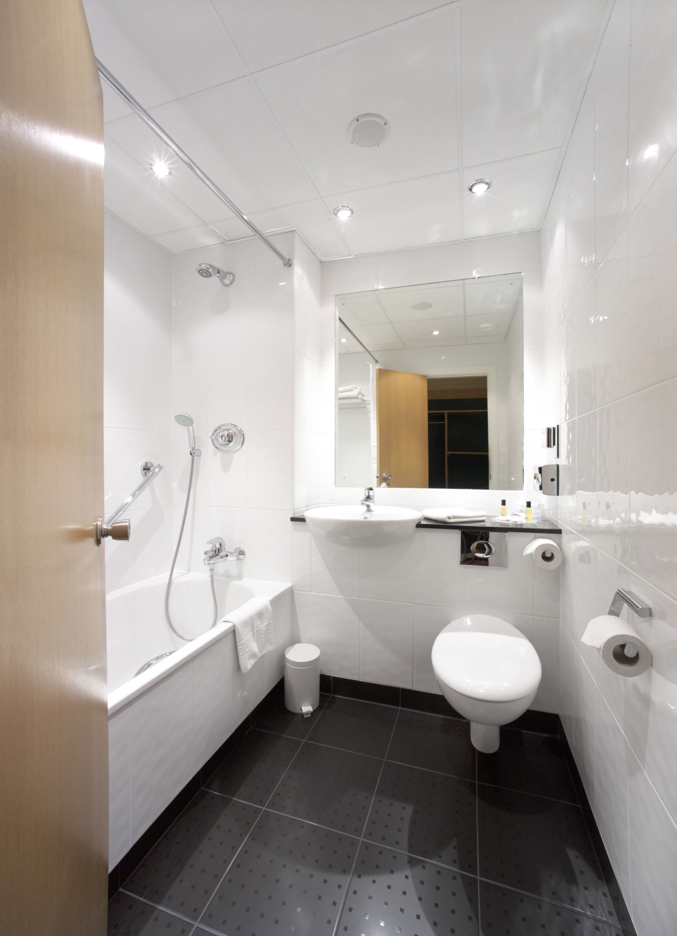 Photo - Best Western Plus Milford Hotel