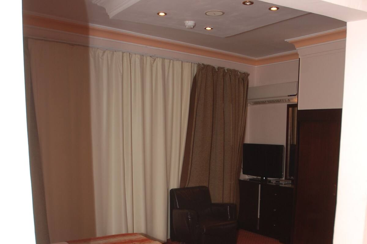 Chambre simple de base | 4 chambres, draps en coton égyptien, articles de minibar gratuits