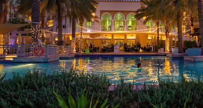 Mövenpick Hotel Jumeirah Lakes Towers