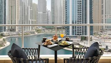 Superior Room, 1 King Bed, Lake View (Free Beach Access) | Egyptian cotton sheets, premium bedding, down duvets, minibar