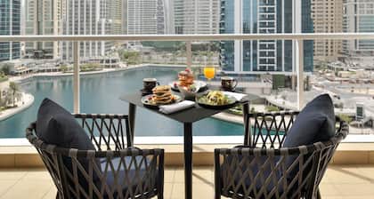 Mövenpick Hotel Jumeirah Lakes Towers